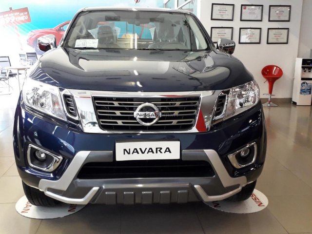 Xe Nissan Navara EL giao ngay giá sock0