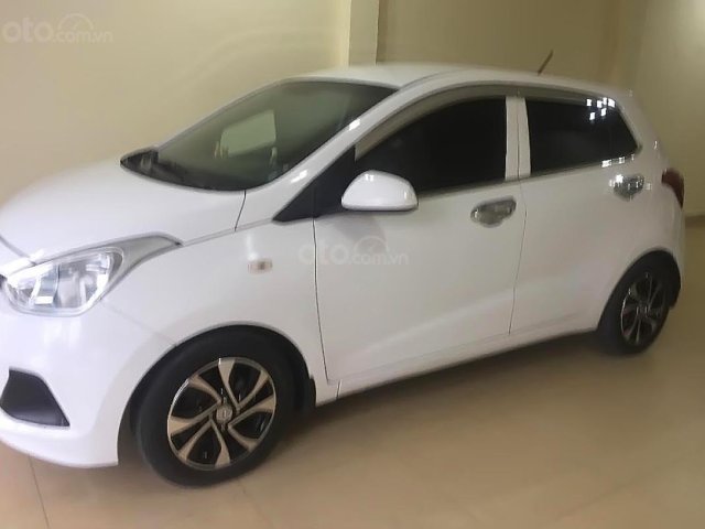 Bán xe Hyundai Grand i10 năm sản xuất 2015, màu trắng, nhập khẩu giá cạnh tranh