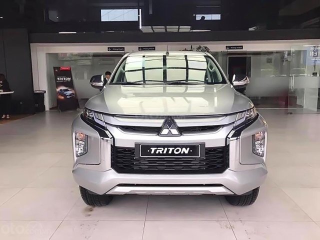 Bán ô tô Mitsubishi Triton AT sản xuất năm 2018, màu bạc, nhập khẩu  