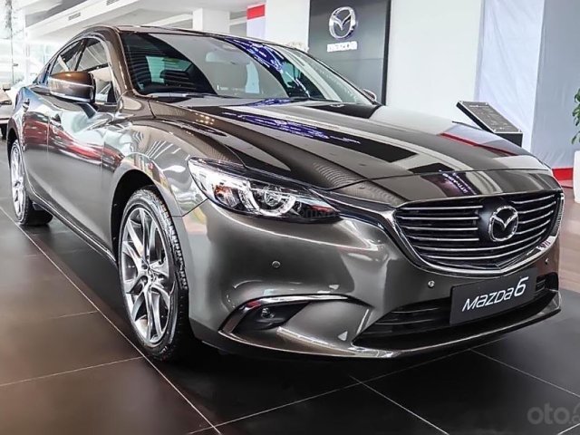 Bán Mazda 6 2.0L Premium sản xuất 2019, màu xám, giá 883tr0