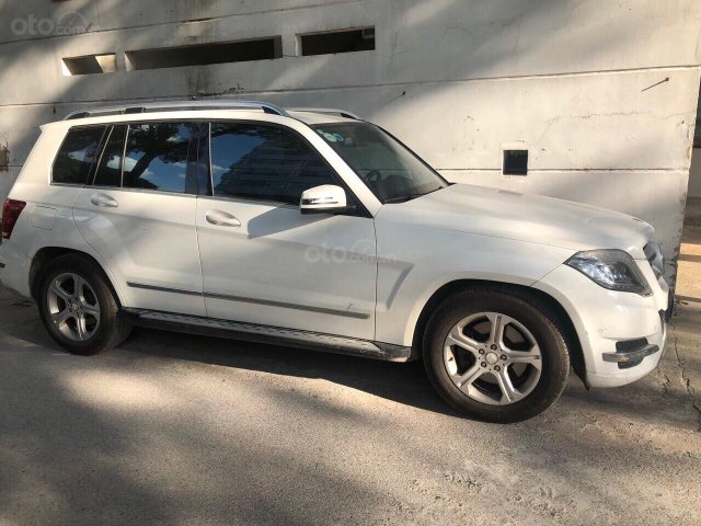 Cần bán Mercedes GLK 300 năm 2012, màu trắng, xe nhập