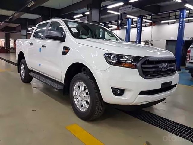 Cần bán Ford Ranger Wildtrak 2.0L 4x4 sản xuất 2019, màu trắng, nhập khẩu, 845 triệu