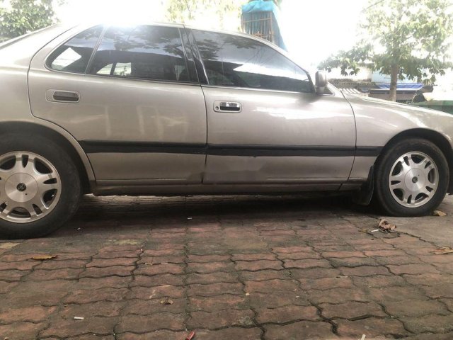 Bán Toyota Camry SX và ĐK 1997, màu bạc  