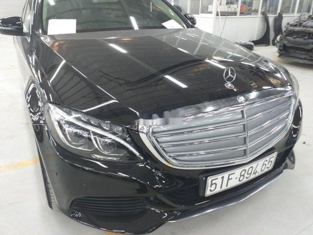 Cần bán xe Mercedes C250 đời 2015 giá tốt0