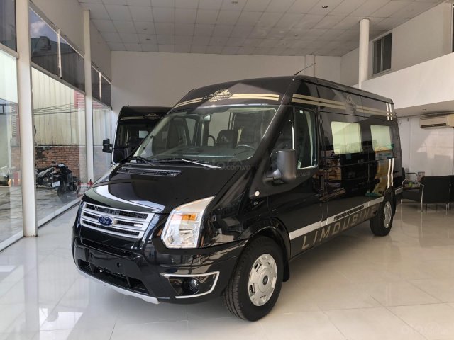 Bán Transit Limousine 10/2019 giao ngay0