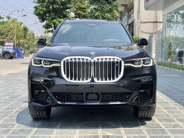 MT Auto cần bán nhanh chiếc xe  BMW X7 năm sản xuất 2019, màu đen - Giao nhanh toàn quốc0