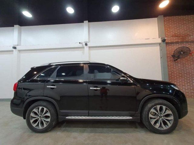 Cần bán lại Kia Sorento đời 2017, màu đen, nhập khẩu