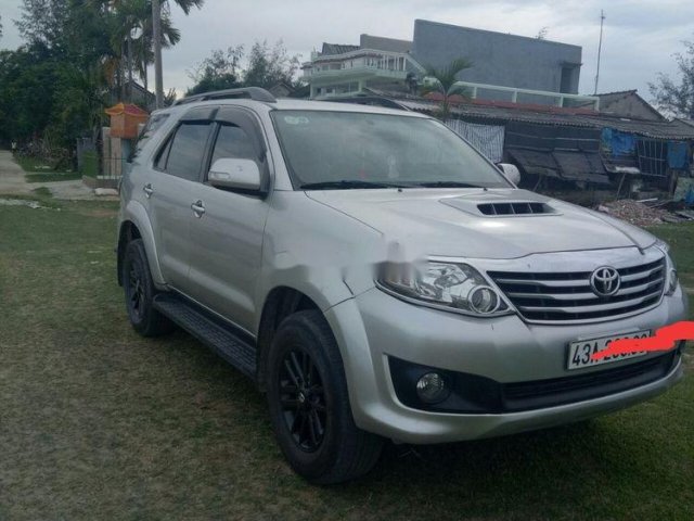 Bán Toyota Fortuner 2014, màu bạc, 750 triệu0