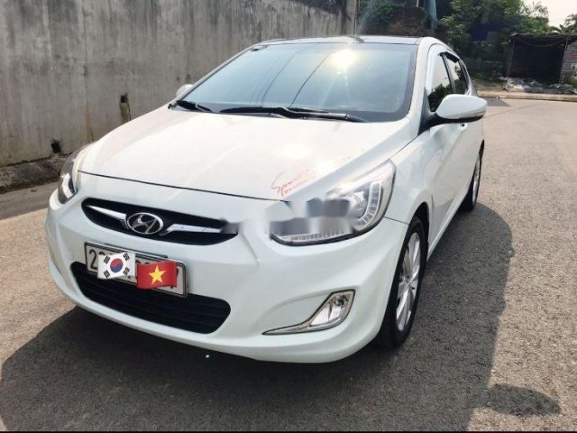 Bán Hyundai Accent đời 2014, màu trắng, giá chỉ 405 triệu0