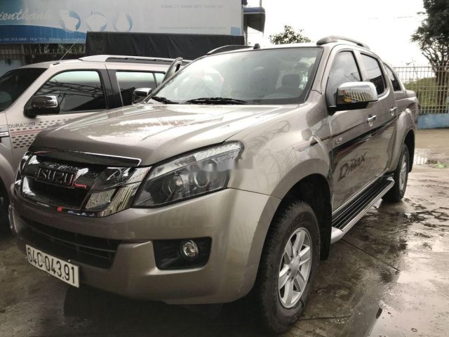 Bán Isuzu Dmax năm sản xuất 2016, màu vàng, số sàn 1 cầu0