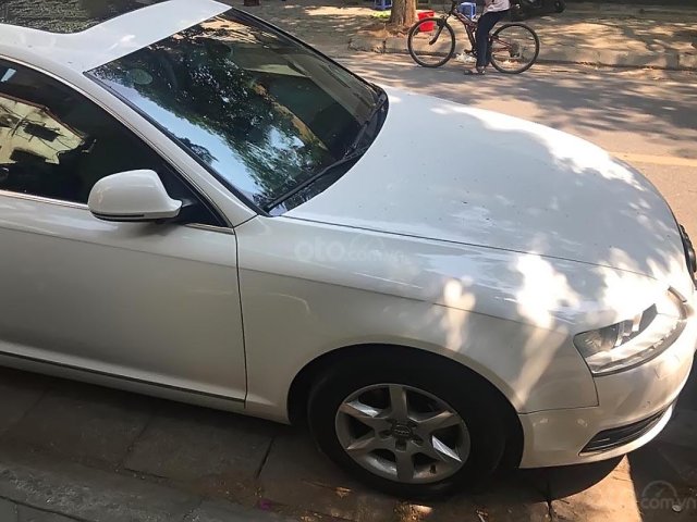 Bán xe Audi A6 2.0T sản xuất năm 2010, màu trắng, xe nhập0