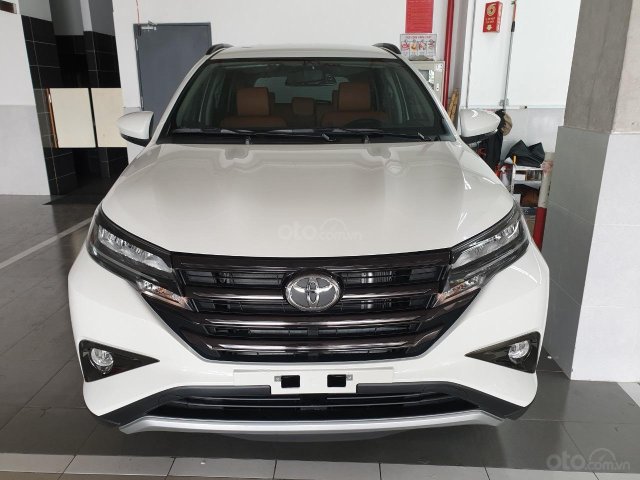 Toyota Rush 1.5S AT 2019 màu trắng, trả trước 200tr nhận xe ngay