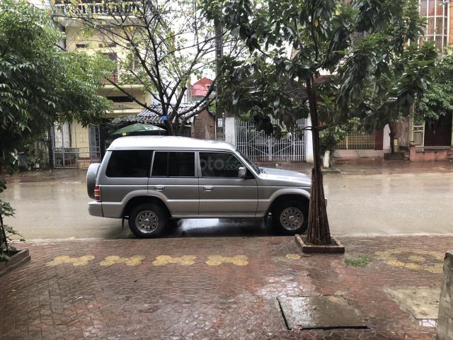 Cần bán xe Mitsubishi Pajero 2003, màu bạc, biển Hà Nội