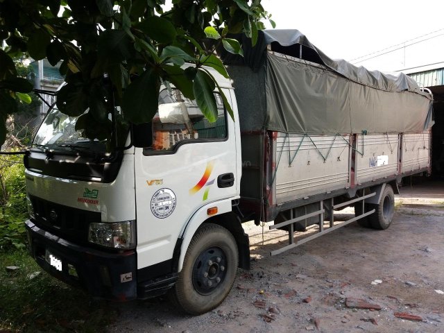 Cần bán xe tải Veam thùng bạt 5 tấn, động cơ Huyndai, thùng dài 6m