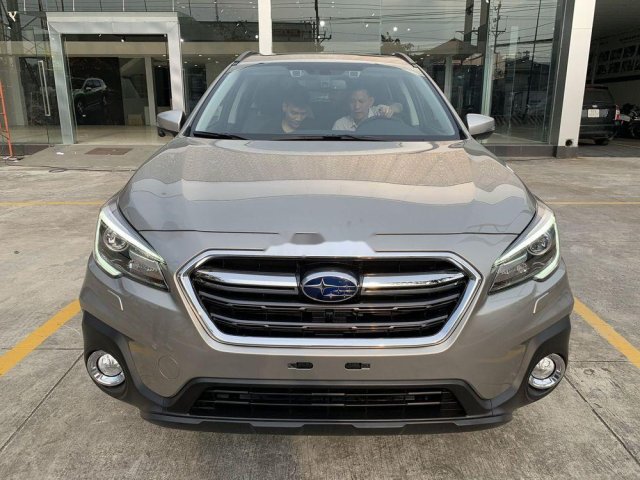 Bán xe Subaru Outback đời 2019, màu bạc, nhập khẩu nguyên chiếc0