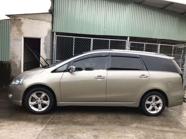 Bán Mitsubishi Grandis sản xuất 2008, màu vàng, nhập khẩu, 400 triệu