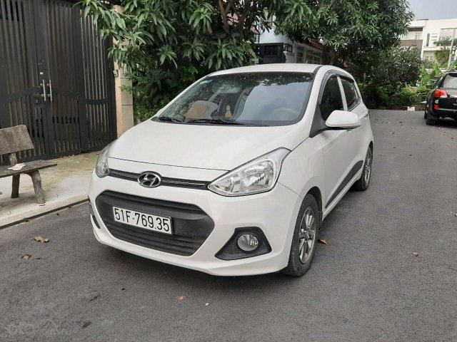 Bán Hyundai Grand i10 1.2 AT 2016, màu trắng, nhập khẩu nguyên chiếc, 385 triệu