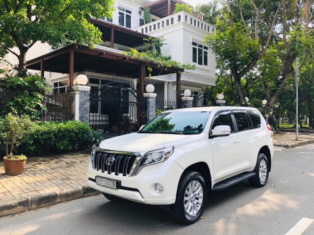 Cần bán ô tô Toyota Prado 2016, màu trắng, xe nhập