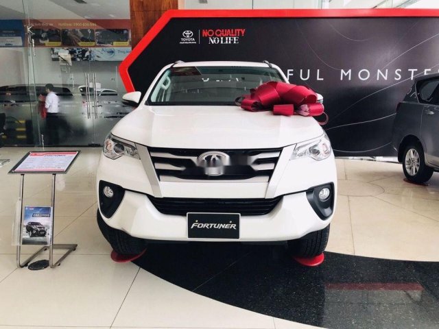 Cần bán Toyota Fortuner năm sản xuất 2019, nhiều ưu đãi0