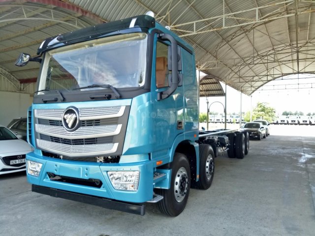 Xe tải 4 giò Thaco Auman C300. E4 2019 - Tải 16,8 tấn - Động cơ cummins - thùng 9,5m0