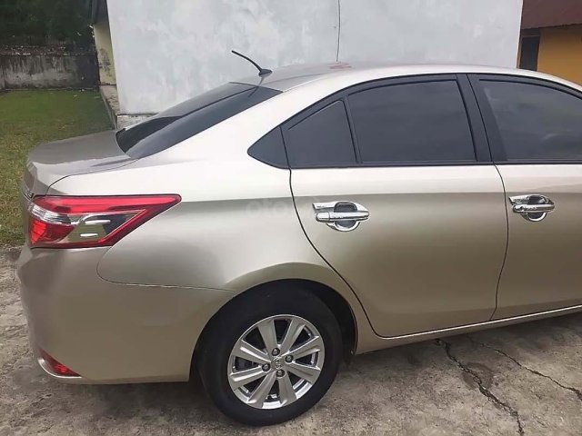 Cần bán xe Toyota Vios E đời 2015 giá cạnh tranh0