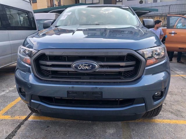Bán xe Ford Ranger XLS 2.2L 4x2 AT 2019 tại Sơn La, xe đủ màu, nhiều khuyến mãi LH 09636306340