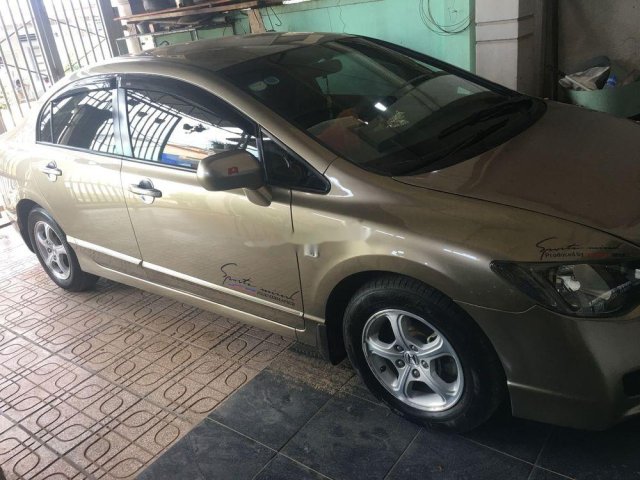 Bán ô tô Honda Civic sản xuất năm 2010, màu vàng chính chủ