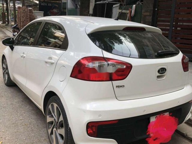 Chính chủ bán Kia Rio năm sản xuất 2015, màu trắng, nhập khẩu  0