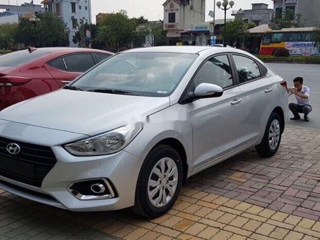 Bán ô tô Hyundai Accent năm sản xuất 2019, màu bạc, 430tr0