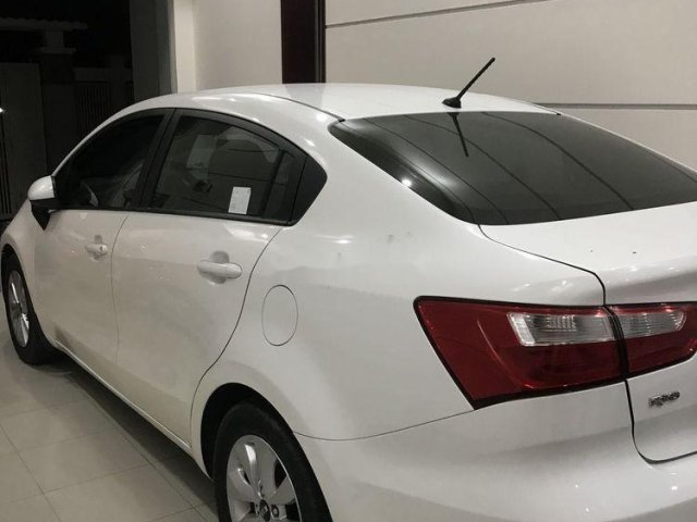 Bán Kia Rio năm 2016, màu trắng, nhập khẩu nguyên chiếc ít sử dụng, 435 triệu