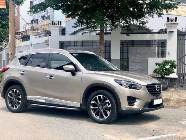 Bán Mazda CX5 2017, số tự động màu vàng cát sang chảnh