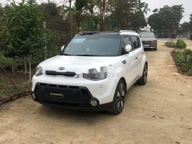 Bán ô tô Kia Soul đời 2014, màu trắng, nhập khẩu nguyên chiếc, xe gia đình