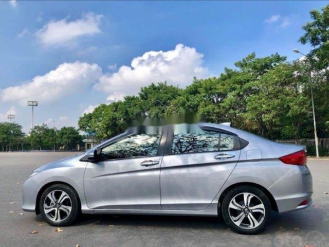 Chính chủ bán xe Honda City năm 2017, màu bạc