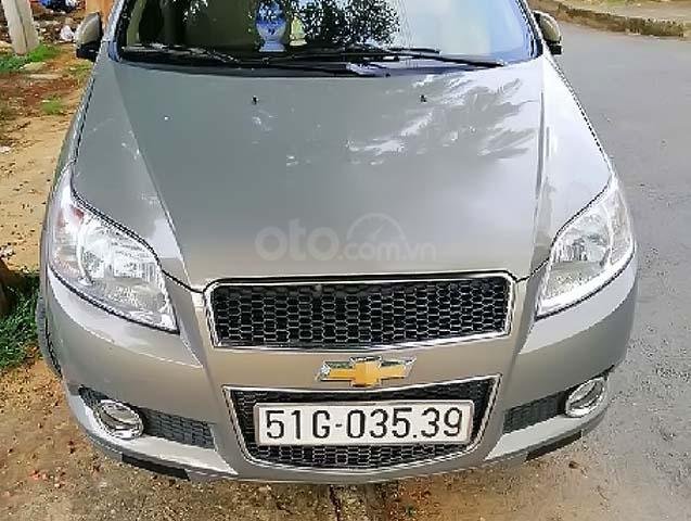 Cần bán Chevrolet Aveo LT 1.4 MT năm 2018, màu bạc, chính chủ