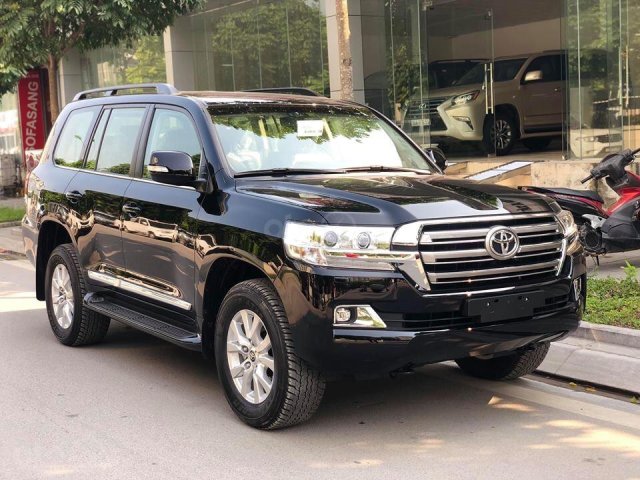 Bán xe Toyota Land Cruiser V8 nhập Nhật chính hãng, hỗ trợ bank 90%. LH: 084.765.5555