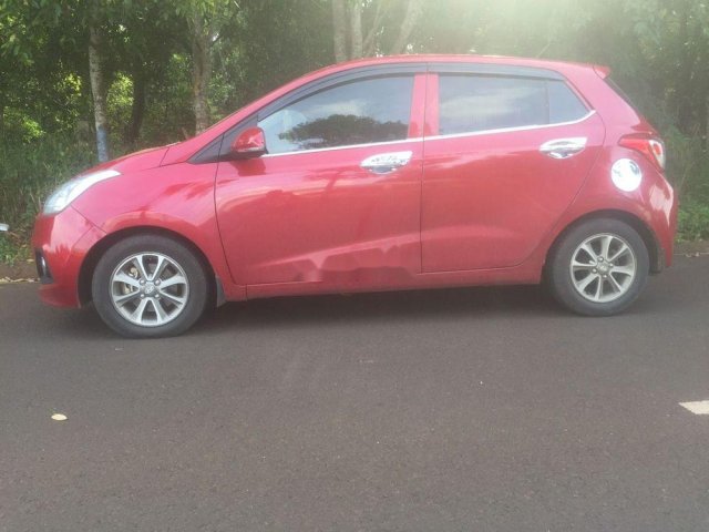 Cần bán gấp Hyundai Grand i10 MT năm sản xuất 2015, màu đỏ, nhập khẩu nguyên chiếc chính chủ0