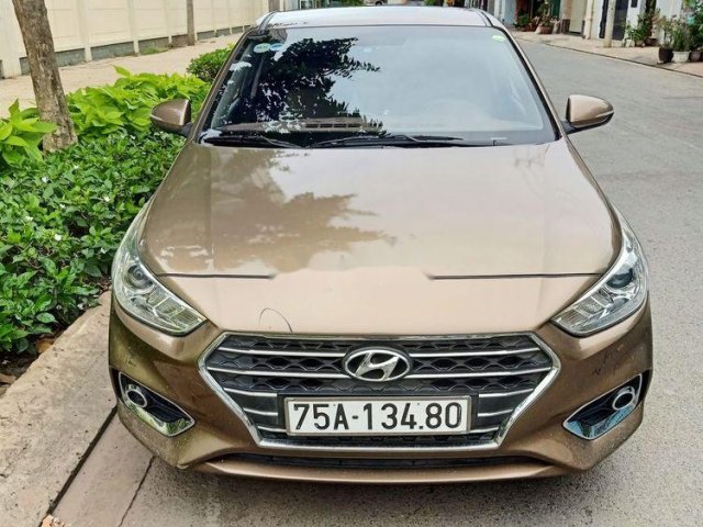 Cần bán lại xe Hyundai Accent sản xuất 2018, màu nâu, chính chủ