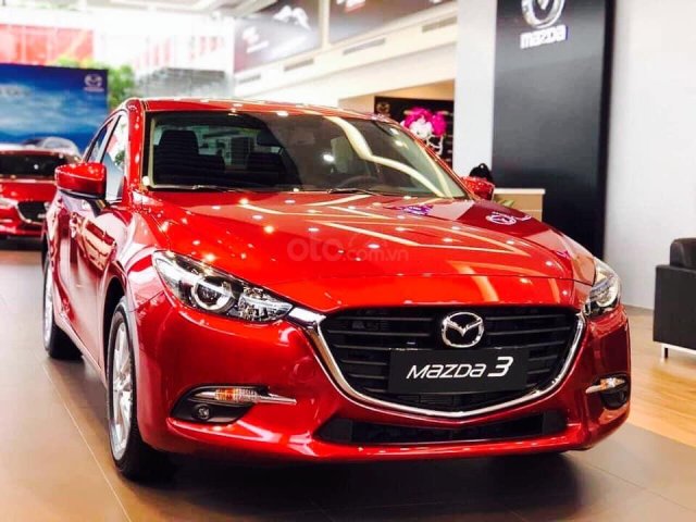 Mazda 3 1.5 AT năm 2019, màu đỏ có xe giao ngay0