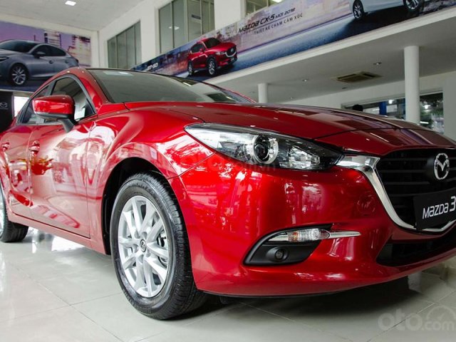 Bán Mazda 3 New 2019, màu đỏ