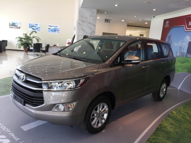 Cần bán Toyota Innova sản xuất năm 2020, cam kết có gọi là có khuyến mại lớn0