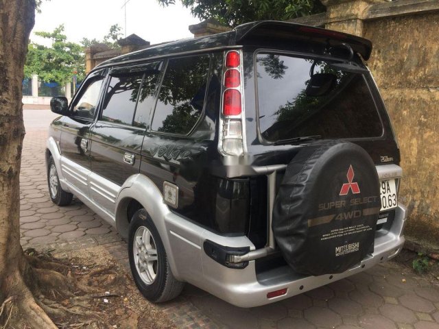 Cần bán gấp Mitsubishi Jolie năm 2005, màu đen số sàn0