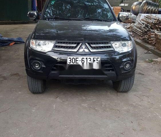 Bán xe Mitsubishi Pajero Sport 2016, màu đen, số tự động0