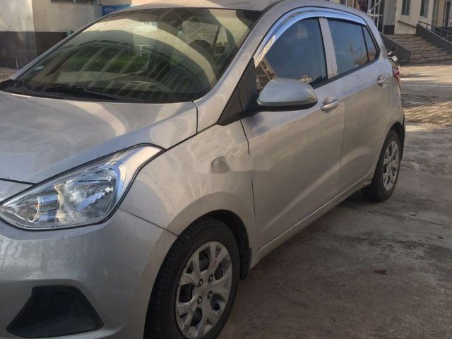 Bán xe Hyundai Grand i10 MT sản xuất năm 2014, màu bạc, nhập khẩu nguyên chiếc  0