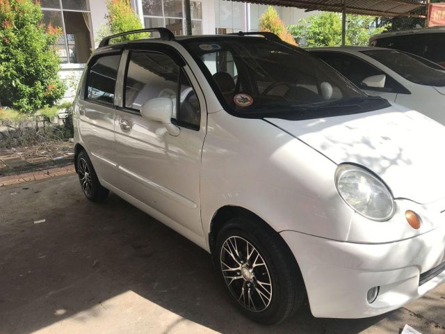 Cần bán xe Daewoo Matiz 2005, màu trắng, giá tốt