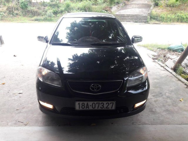 Bán xe Toyota Vios 2005, màu đen số sàn