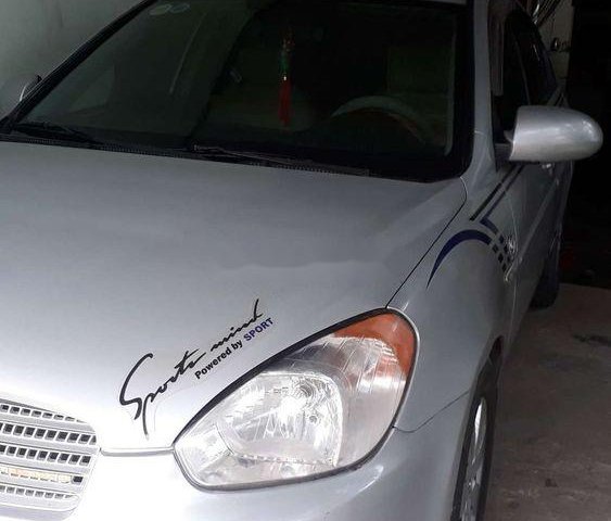 Bán xe Hyundai Accent năm 2009, màu bạc, nhập khẩu  