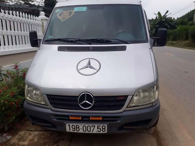 Bán Mercedes Sprinter 2.2 sản xuất năm 2005, màu bạc, xe nhập0