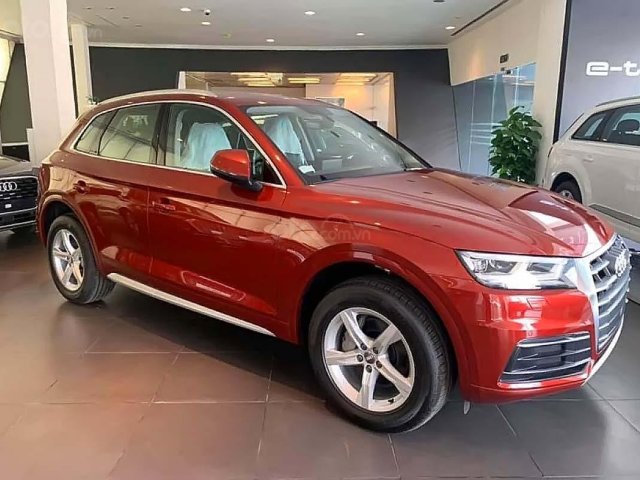 Bán xe Audi Q5 2.0 AT đời 2018, màu đỏ, nhập khẩu