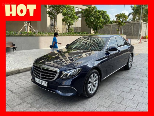 Bán xe Mercedes E200 đăng kí 2018 còn bảo hành chính hãng. Trả trước 500 triệu nhận xe ngay