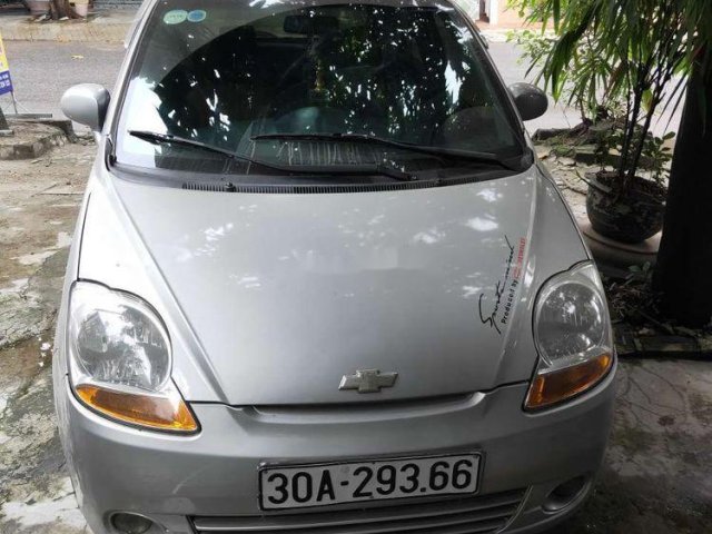 Gia đình bán Chevrolet Spark sản xuất năm 2009, màu bạc, nhập khẩu